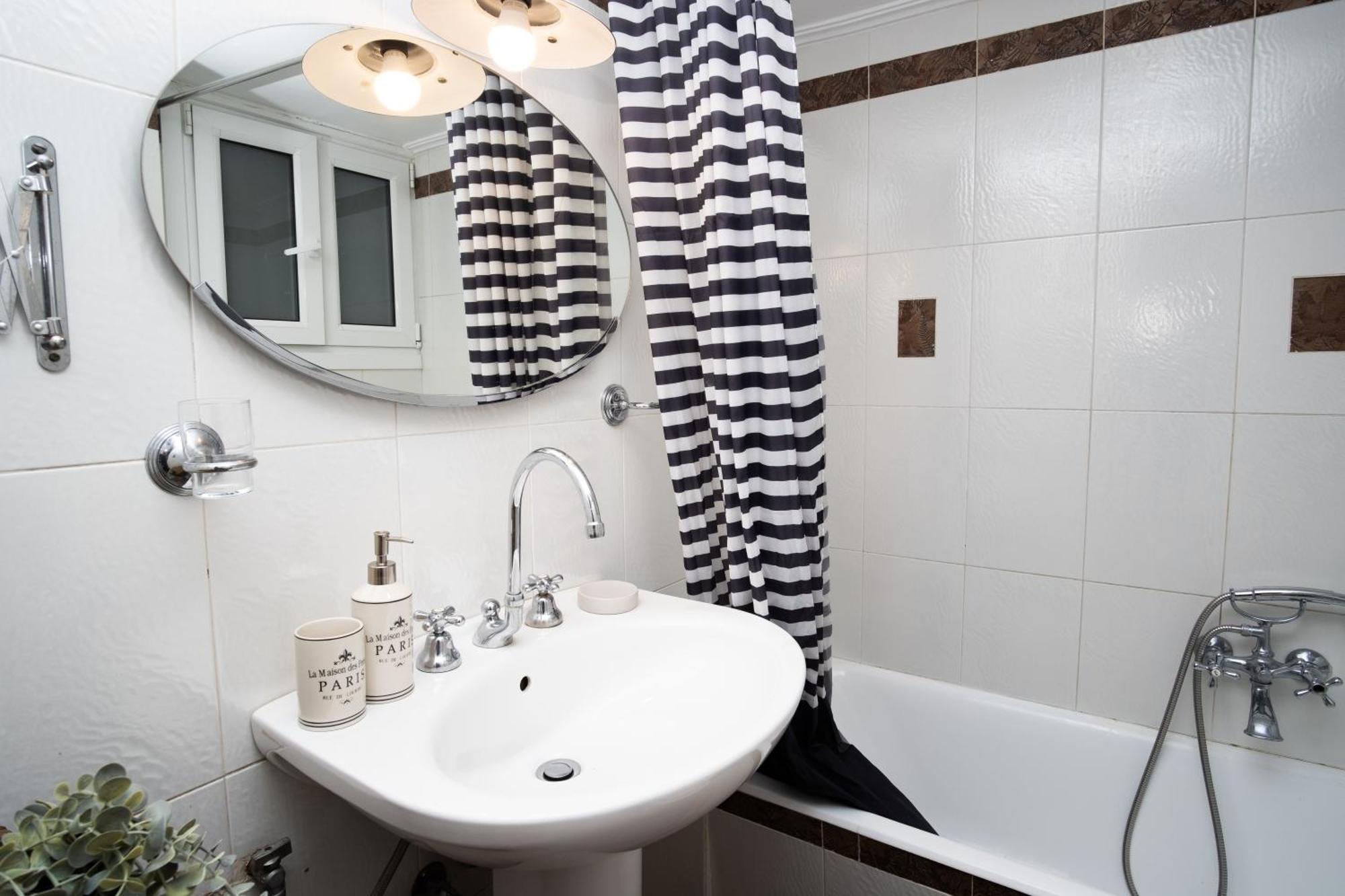 City Retreat Apartment Athena Bagian luar foto